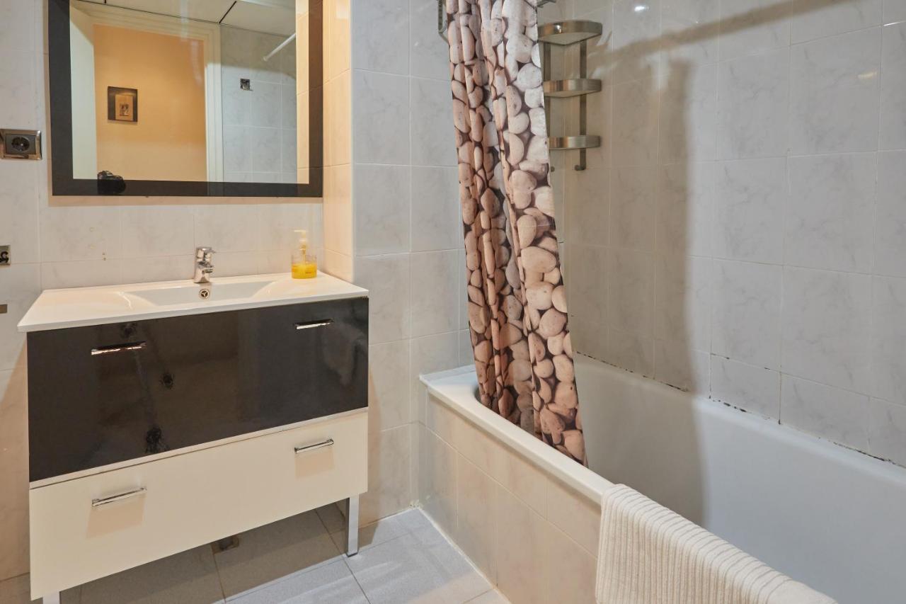 Two Bedrooms Leonor Davalos Sevilla Kültér fotó
