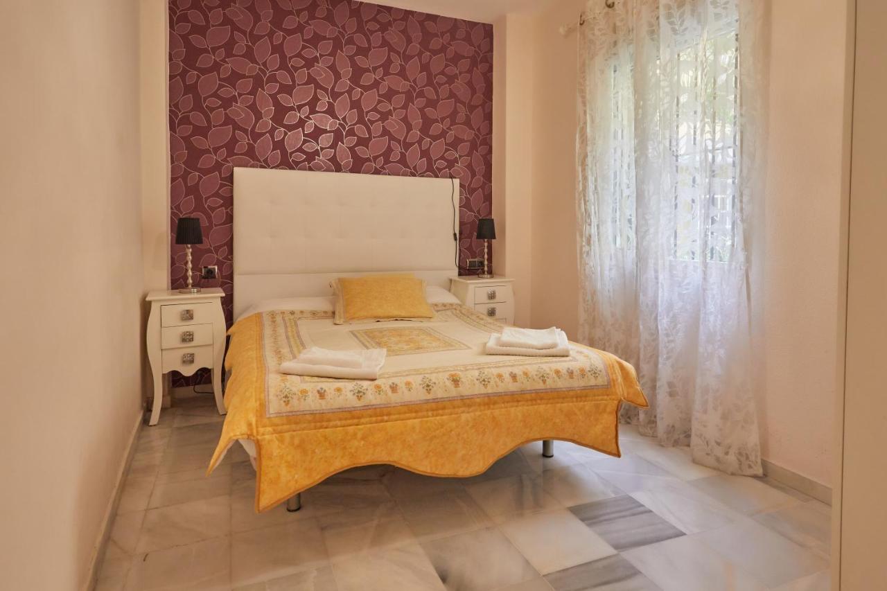 Two Bedrooms Leonor Davalos Sevilla Kültér fotó